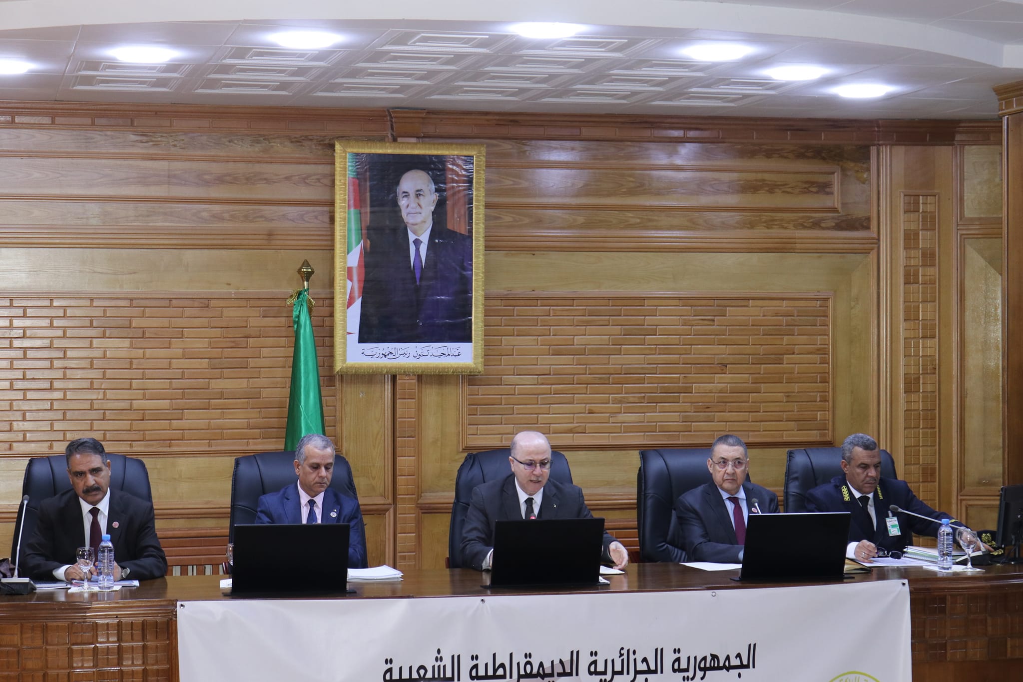 اجتماع الحكومة بتسيمسيلت