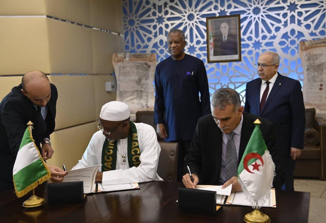 Signature d'un accord bilatéral pour la création d'un Conseil d'affaires algéro-nigérian