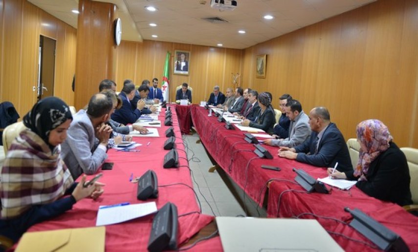 وفد عن المجتمع المدني للجالية الجزائرية بالخارج