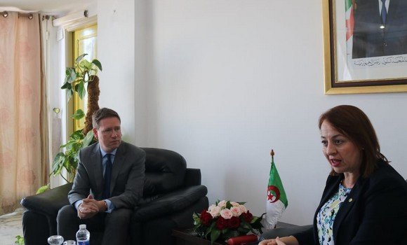 السيدة موالفي تستعرض فرص التعاون المستقبلي مع وفد عن المجمع النفطي النرويجي "إكينور"