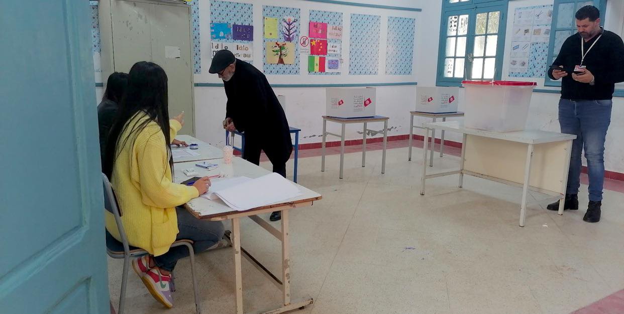 انتخابات أعضاء الرلمان بتونس