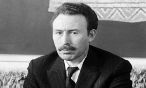 هواري بومدين