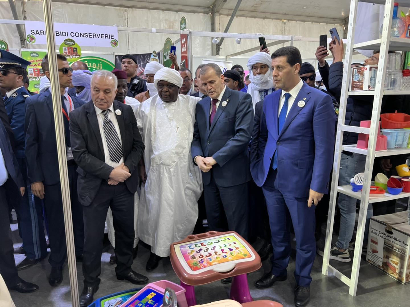 Ouverture de la 36e édition de la manifestation internationale "Assihar" à Tamanrasset