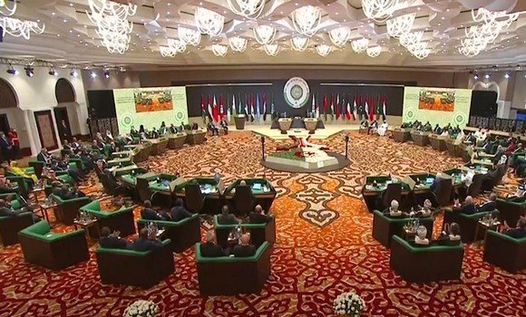 من مؤتمر قمة الجزائر 2022