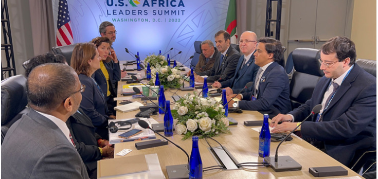 الوزير الأول يجري بواشنطن محادثات مع كاتبة الدولة الأمريكية للتجارة