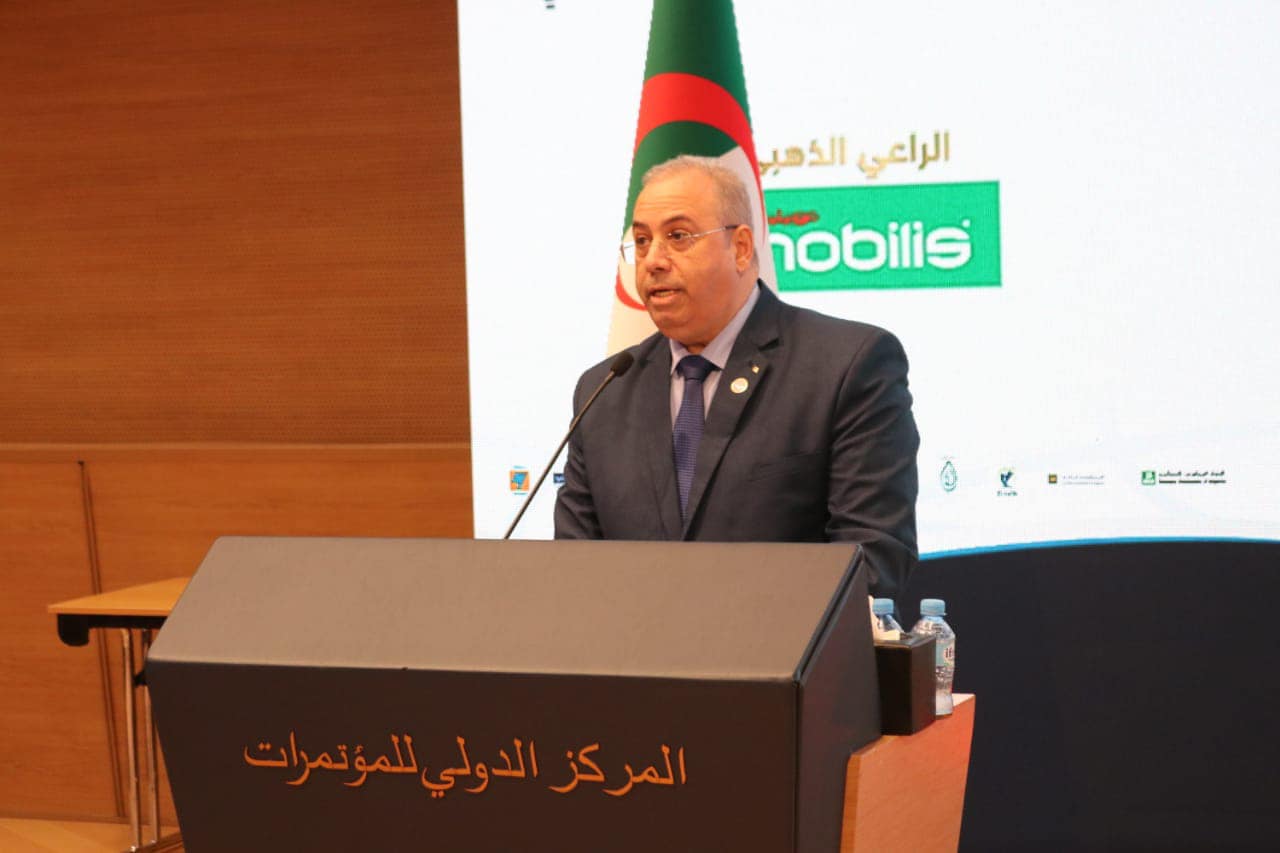 وزير الصناعة أحمد زغدار