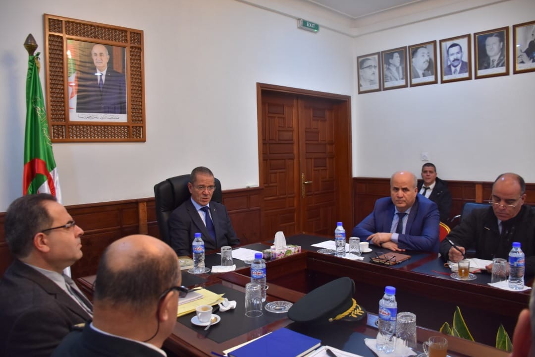 التشجير ومكافحة التصحر محور لقاء وزير الفلاحة مع اطارات القطاع