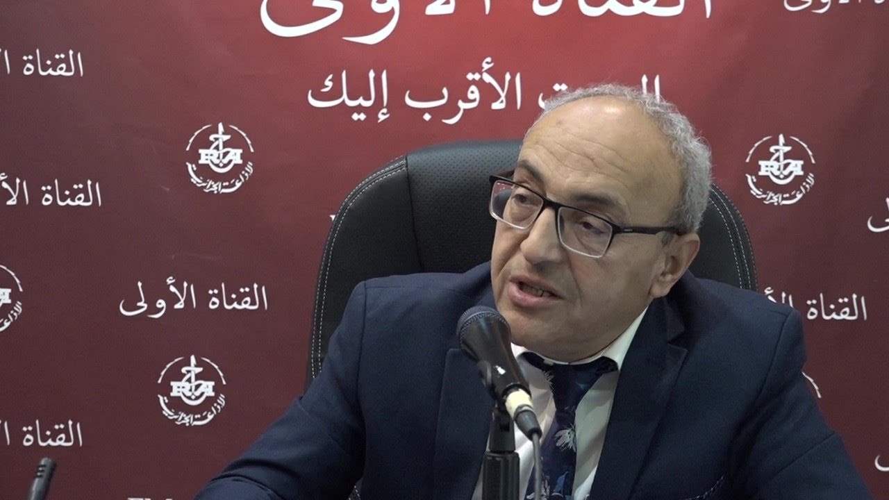 أحمد دخينيسة ،