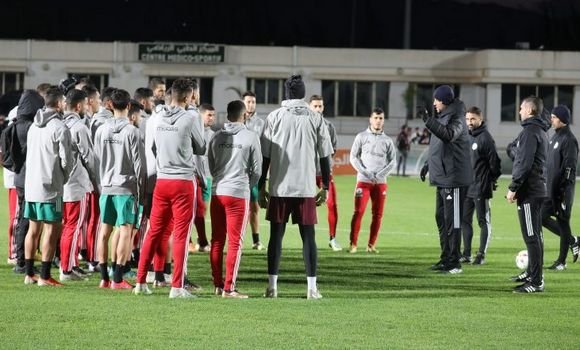 الخضر يجرون حصة تدريبية