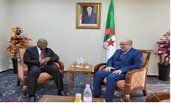 بلمهدي يستقبل الأمين العام لاتحاد مجالس الدول الأعضاء في منظمة التعاون الإسلامي,محمد قريشي