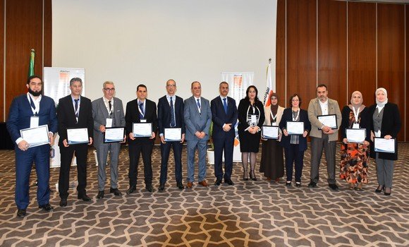 تسليم شهادات لاطارات بسوناطراك