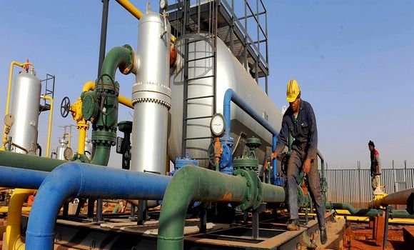 الذكرى المزدوجة ل24 فبراير: خطوات عملاقة في مسار دعم حقوق العمال وتعزيز الأمن الطاقوي