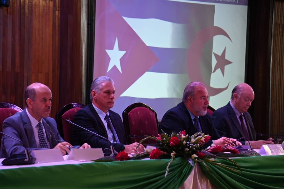 Forum économique algéro-cubain : les possibilités d'investissement dans les deux pays mises en avant