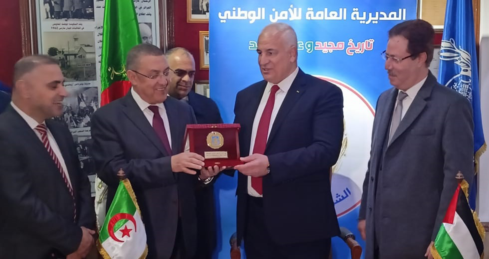 الجزائر-فلسطين