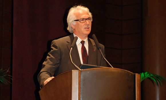 رئيس الوكالة الوطنية للأمن الصحي, البروفيسور كمال صنهاجي,