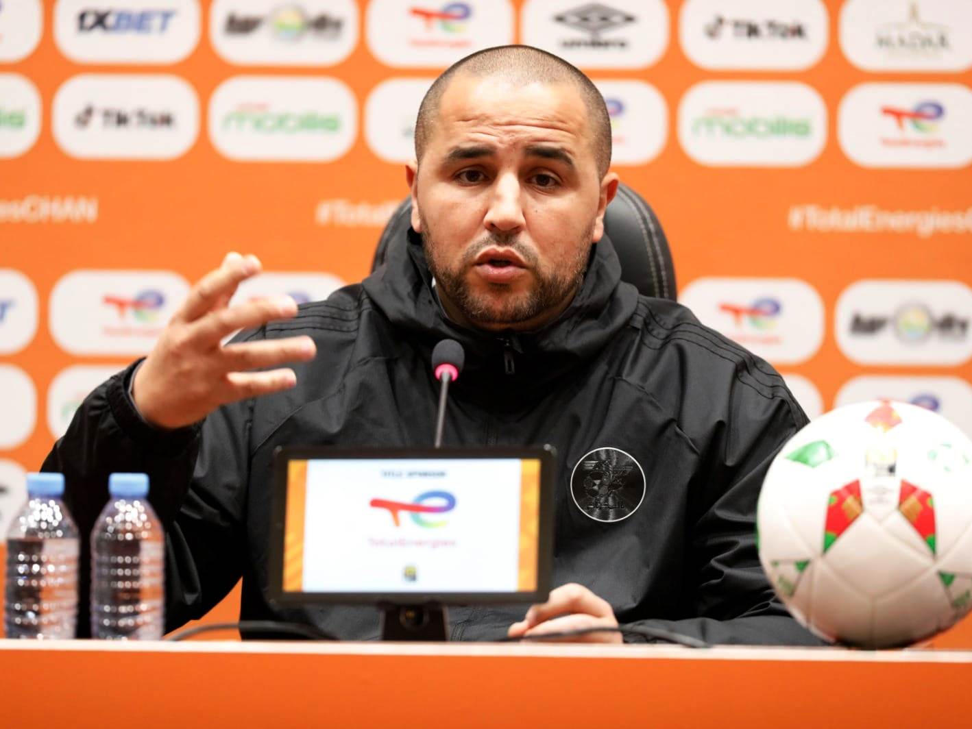 Madjid Bougherra, entraineur national des A'