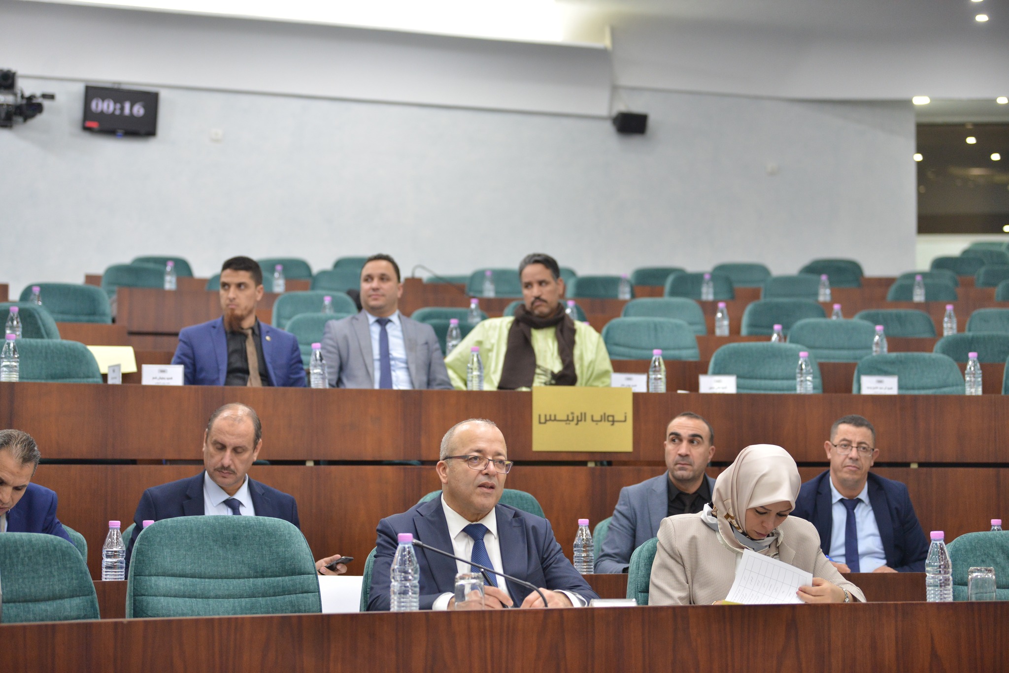 قانون الاعلام-نواب البرلمان