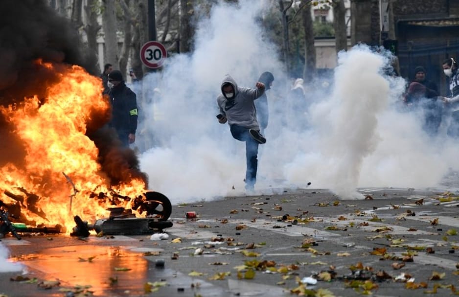 احتجاجات باريس