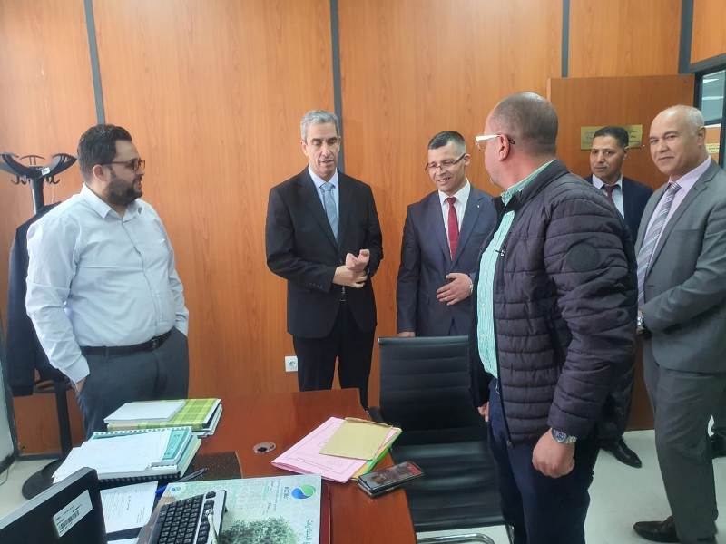 وسيط الجمهورية يقف على إجراءات التكفل بعرائض المستثمرين