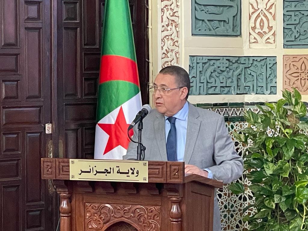 وزير الداخلية والجماعات المحلية