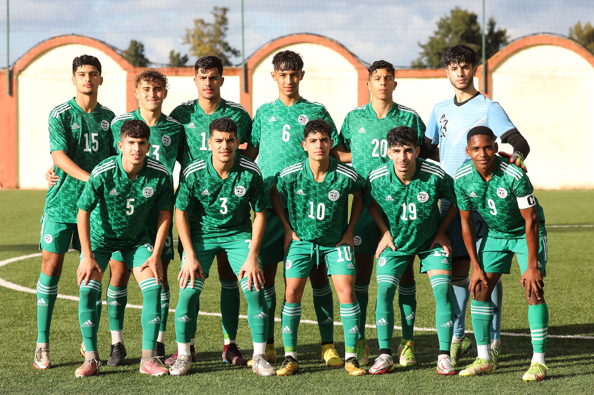منتخب الجزائر للناشئين