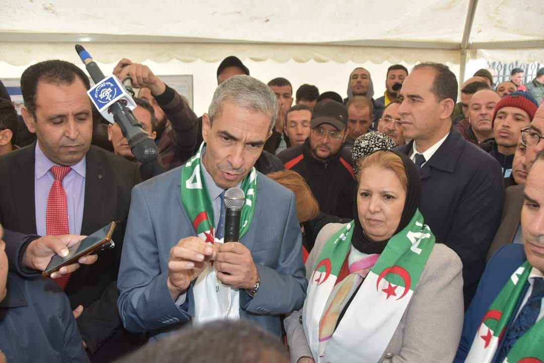 وسيط الجمهورية مجيد عمور