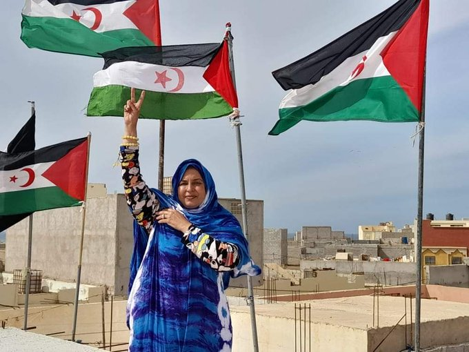 حملة تنديد فرنسية بمنع المغرب دخول الأجانب إلى الصحراء الغربية المحتلة