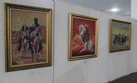 معرض  تشكيلي
