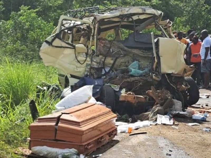 cameroune-accident-convoi-mortuaire.jpg