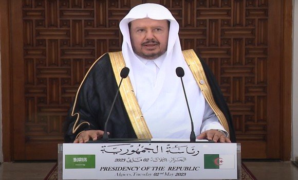 الشيخ الدكتور عبد الله بن محمد آل الشيخ