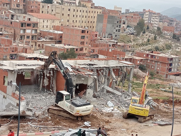 هدم البنايات