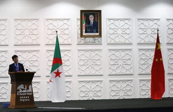 سفير الصين بالجزائر السيد لي جيان