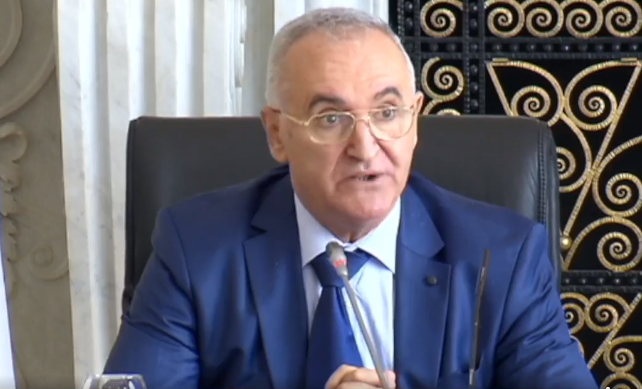 وزير المالية لعزيز فايد