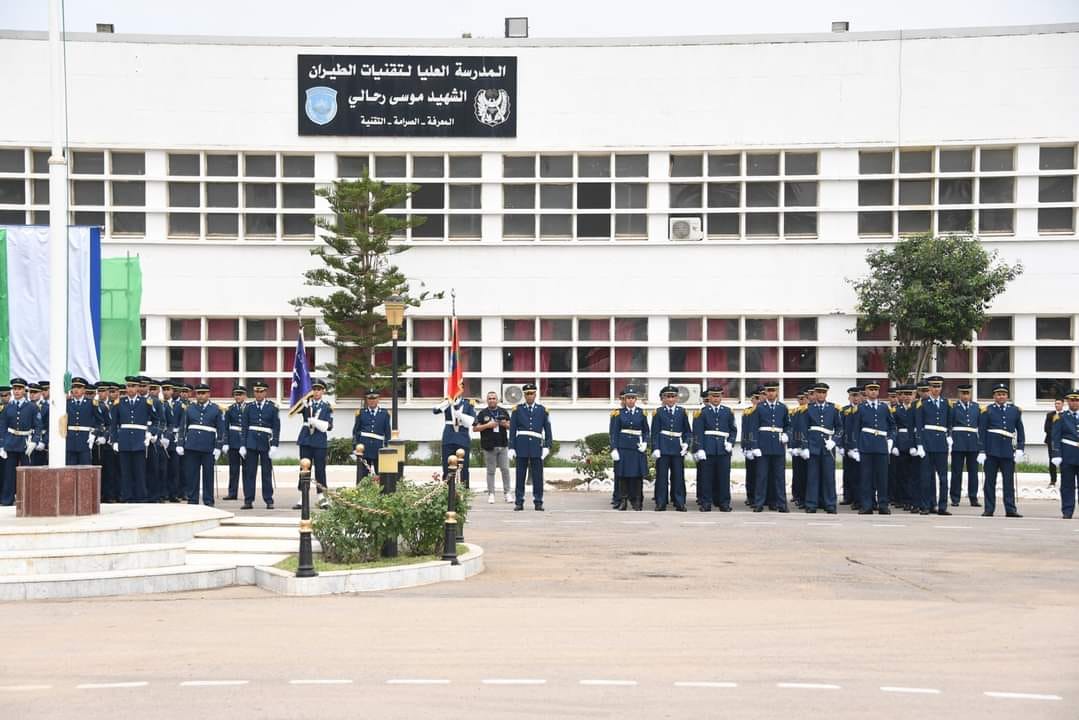 تخرج الدفعة 29 للطلبة العاملين بالمدرسة العليا لتقنيات الطيران