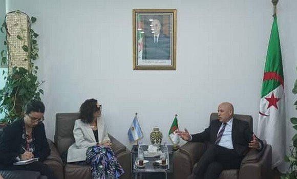 زيتوني يستقبل كاتبة الدولة الأرجنتينية المكلفة بالشؤون الاقتصادية ووزيرة الصحة