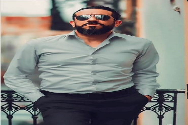 المخرج أحمد رياض