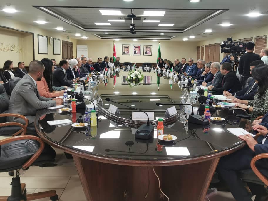 اللجنة الجزائرية الأردنية