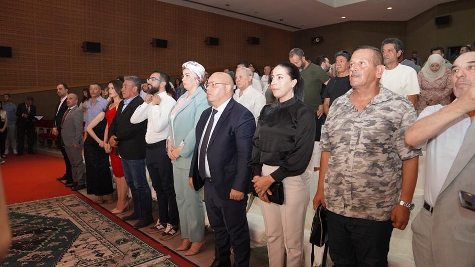 تقديم العرض الأولى لفيلم زئير الظلام