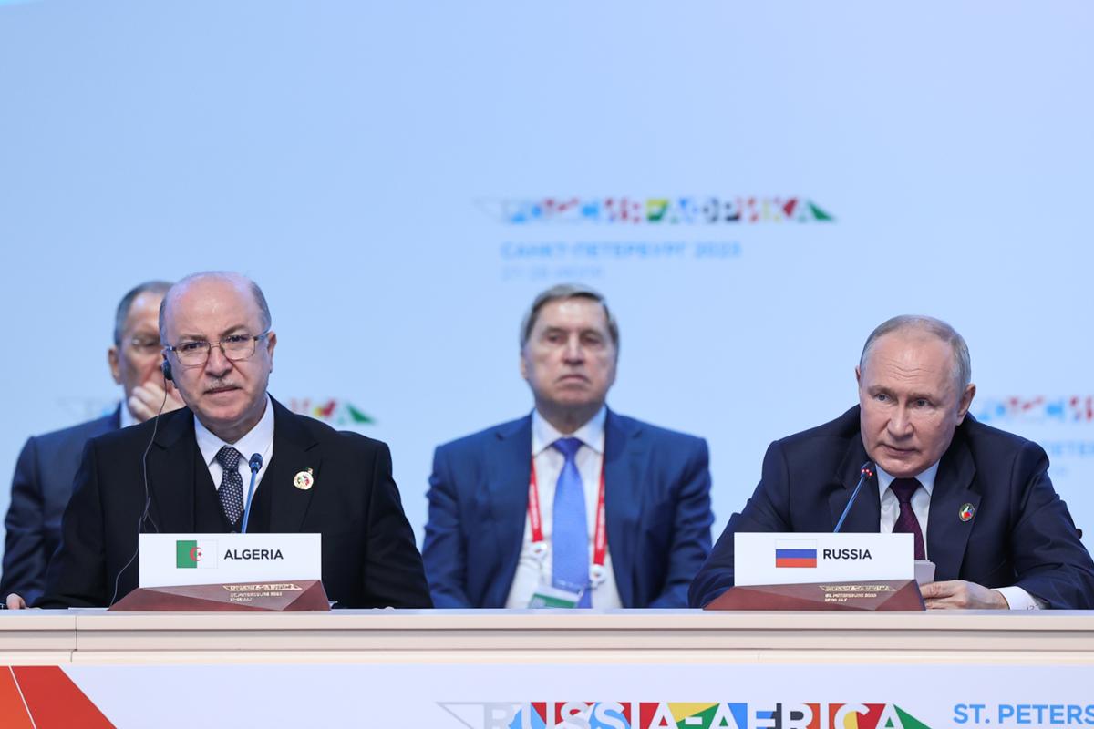 تواصل أشغال قمة روسيا-افريقيا بمشاركة الوزير الأول