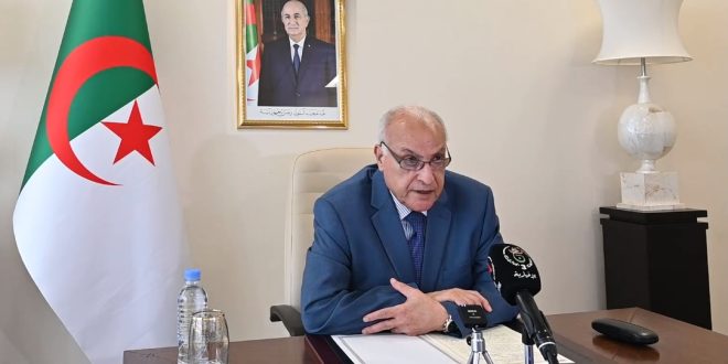 وزير الخارجية والجالية الوطنية بالخارج، أحمد عطاف