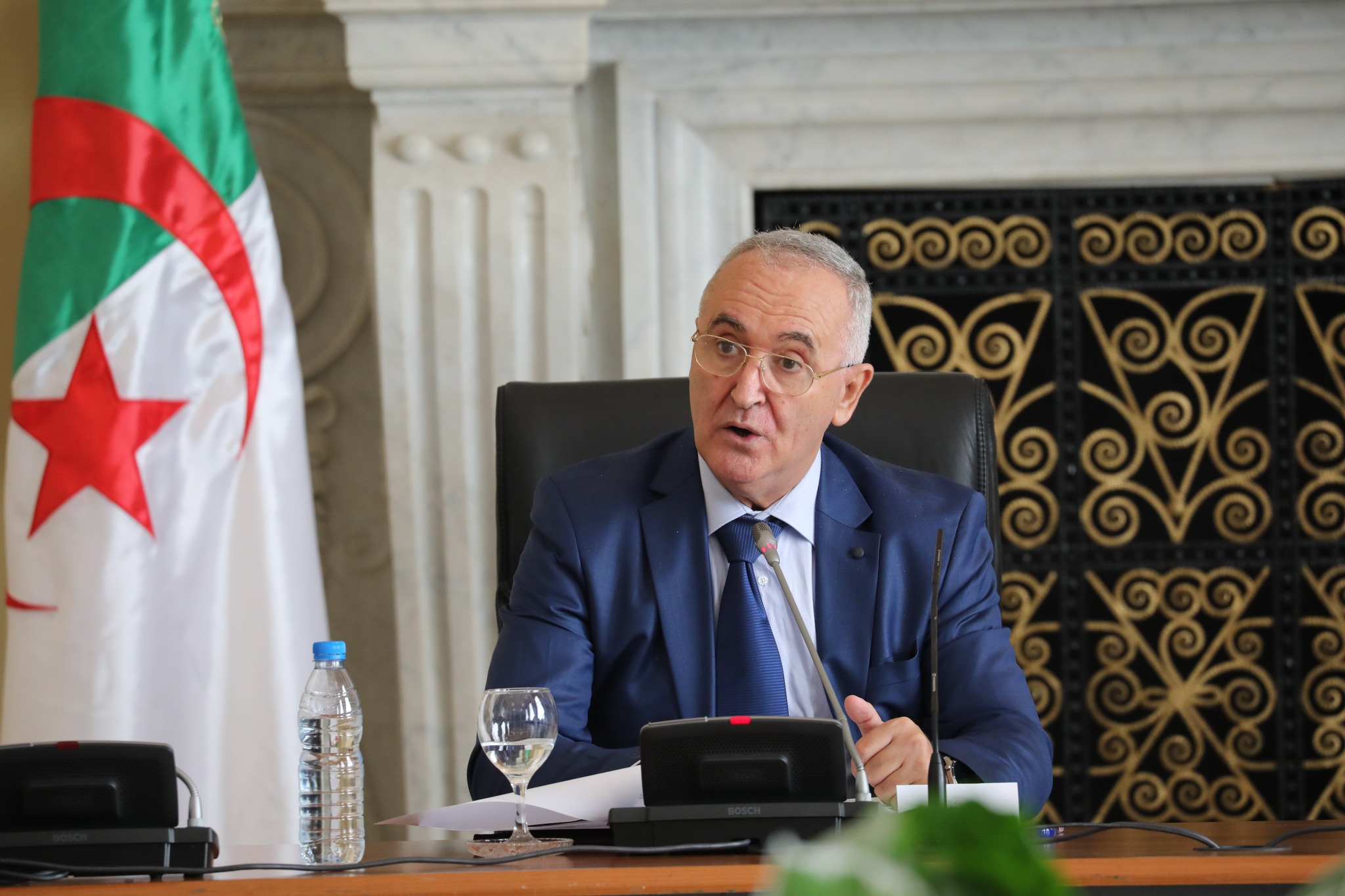 وزير المالية لعزيز فايد