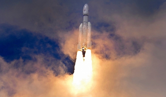 صاروخ شاندريان 3 الهندي يدخل مداره حول القمر