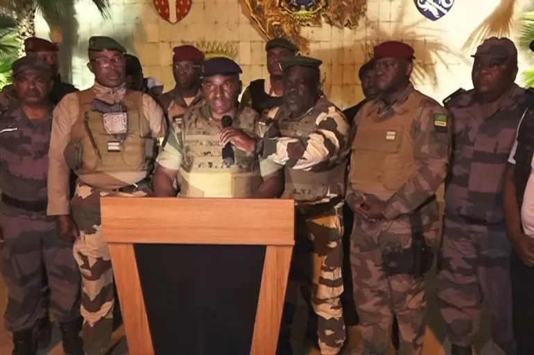 عسكريون في الغابون يعلنون الاستيلاء على السلطة عقب فوز بونغو بالانتخابات