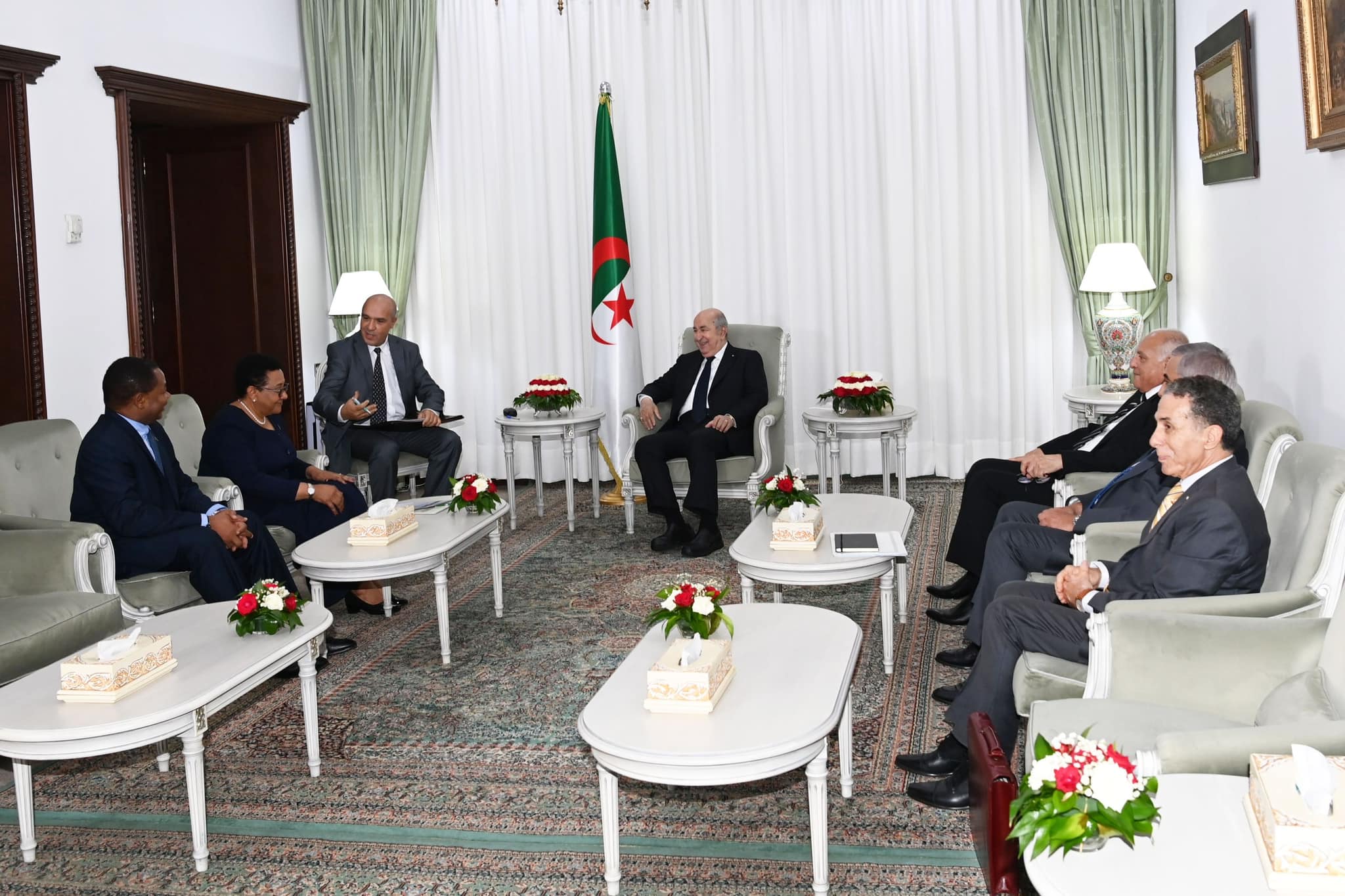 رئيس الجمهورية يستقبل وزيرة الخارجية والتعاون الشرق إفريقي لجمهورية تنزانيا