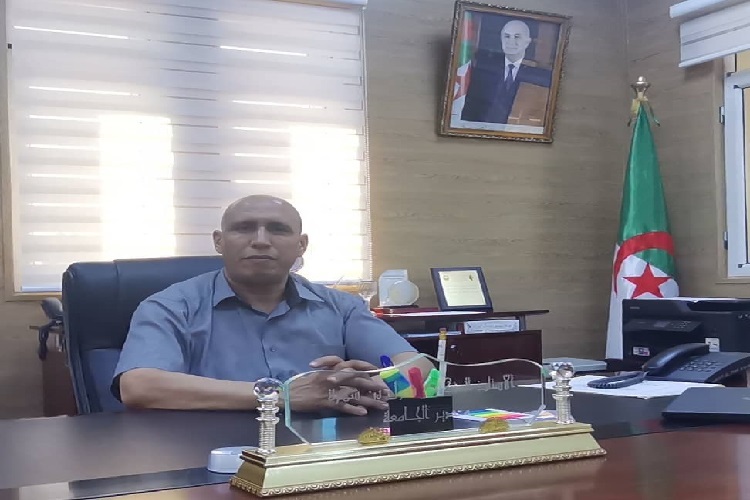 مدير جامعة الطارف