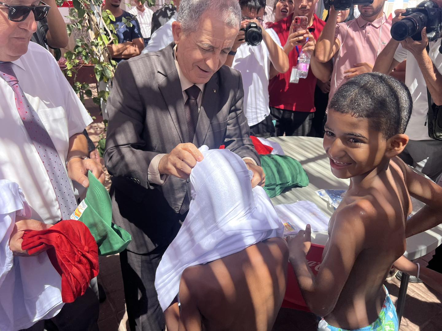 وزير السياحة يشرف بالعاصمة على فعاليات يوم ترفيهي لفائدة  أطفال من ولاية بشار 