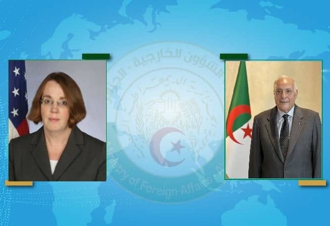 عطاف-امريكا