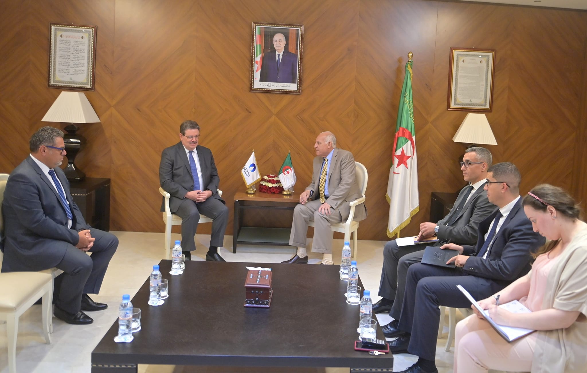 عطاف ورئيس المنتدى