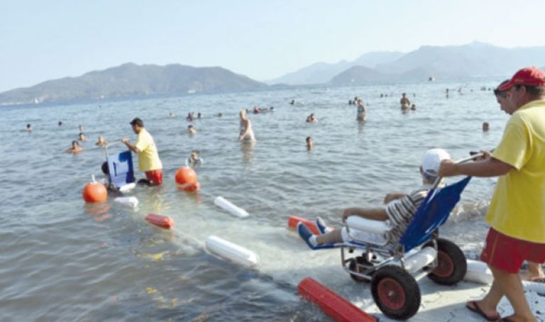 توفير وسائل مكيفة بالشواطئ لفائدة ذوي الاحتياجات الخاصة