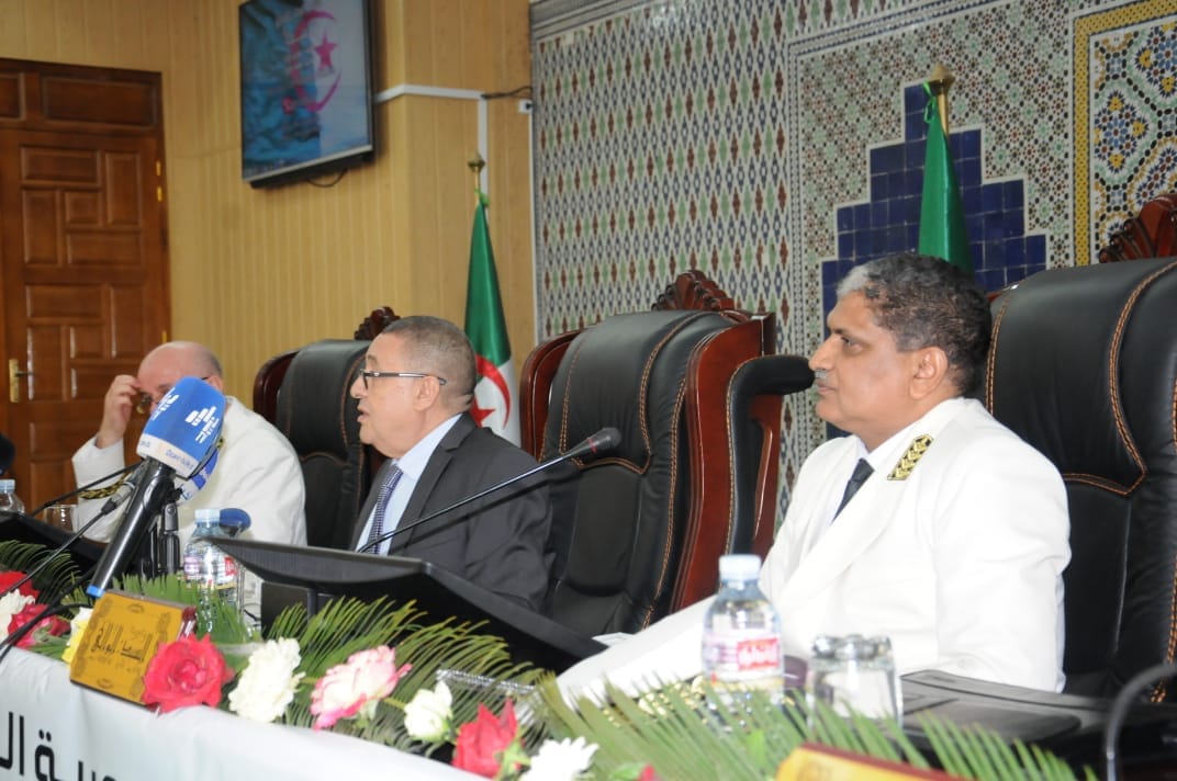 وزير الداخلية يشرف على تنصيب الوالي الجديد لتلمسان